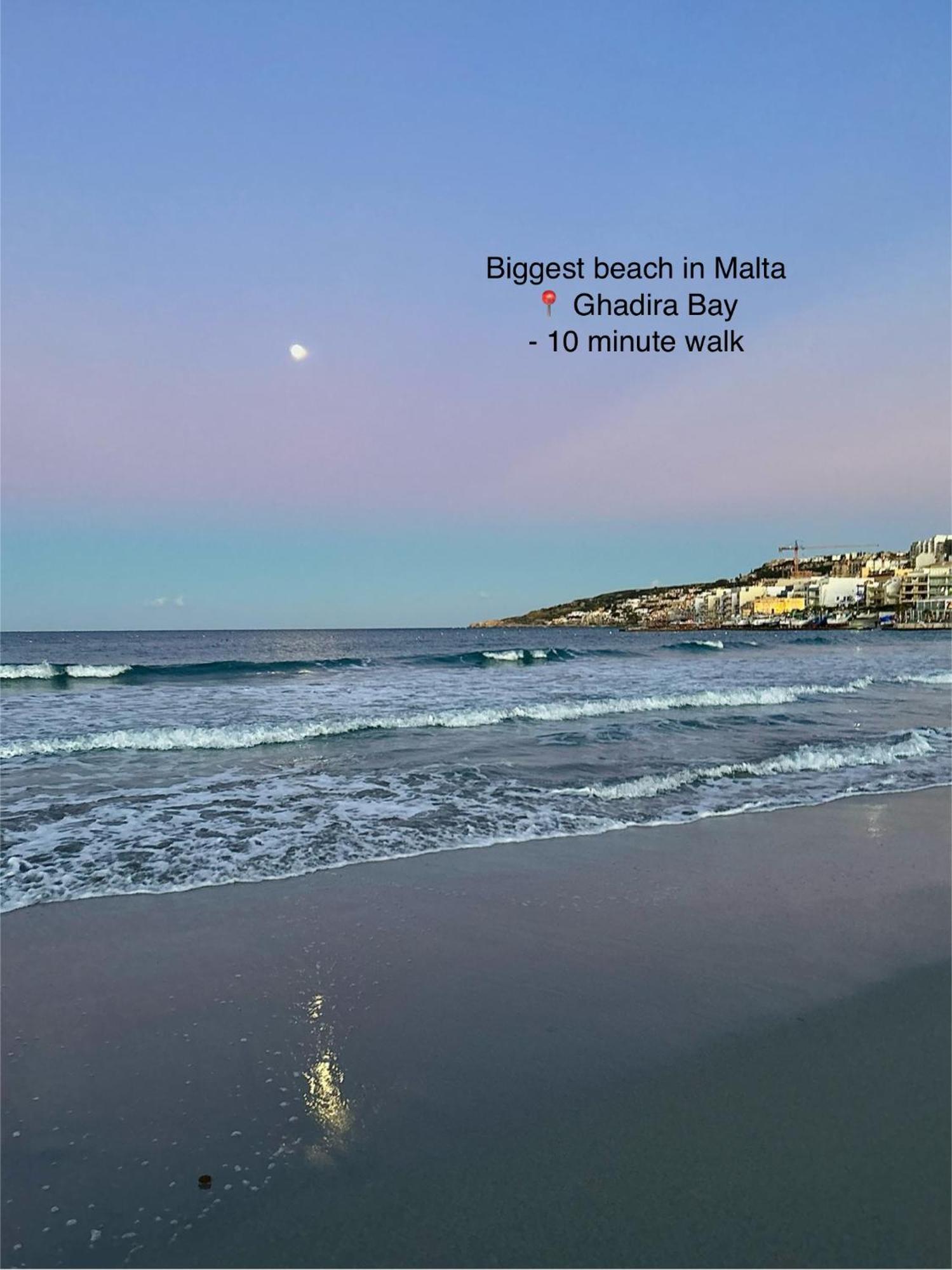 Beach Front 3-Bedroom Holiday Home Mellieħa Екстериор снимка